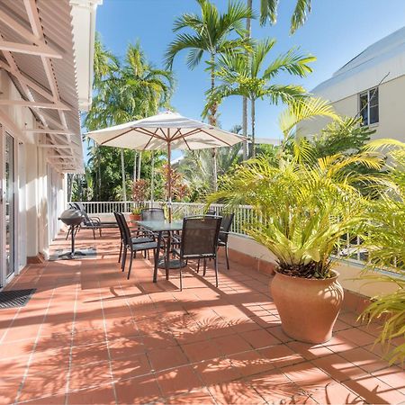 Balboa Apartments Port Douglas Exteriör bild