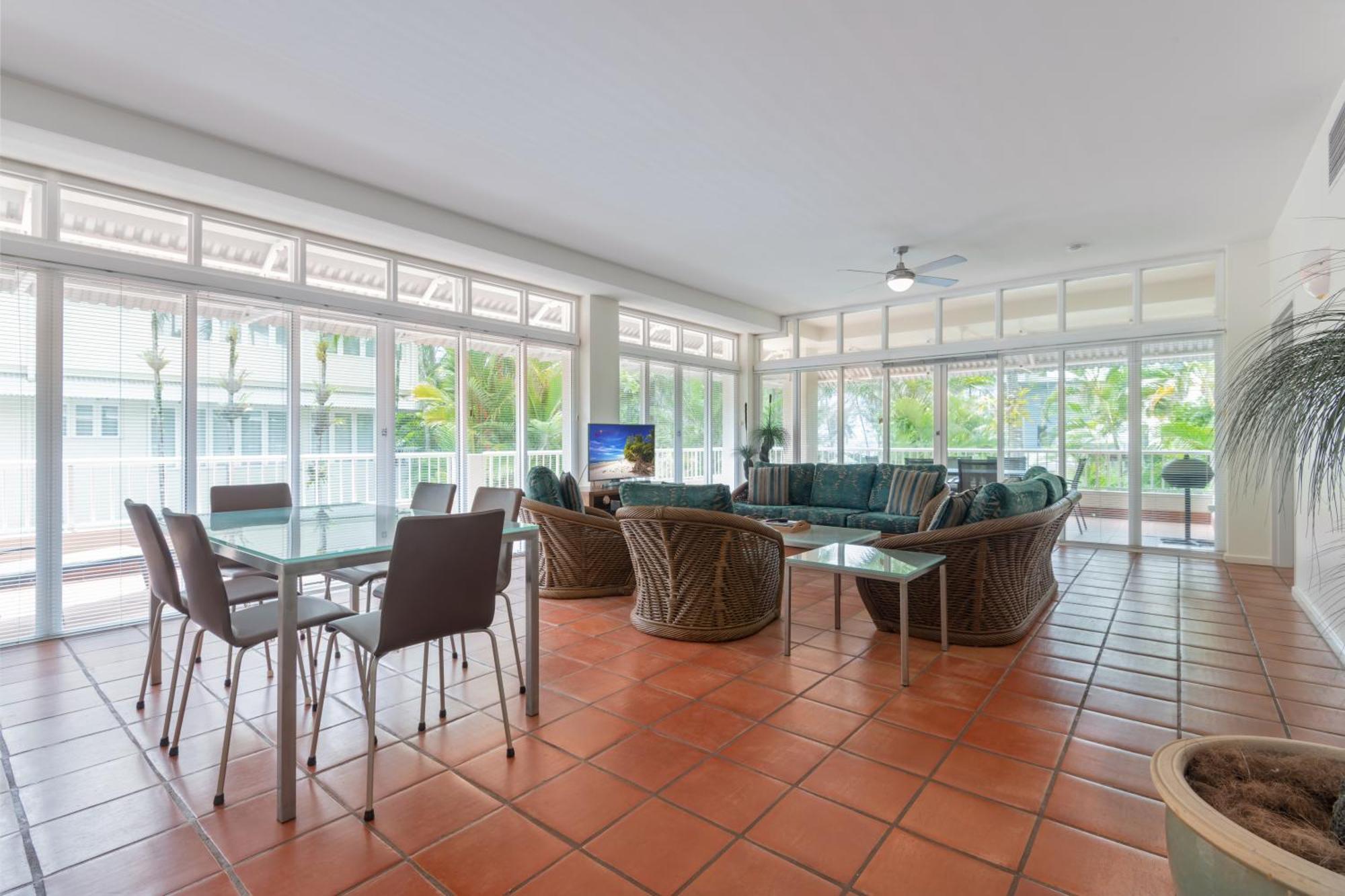 Balboa Apartments Port Douglas Exteriör bild