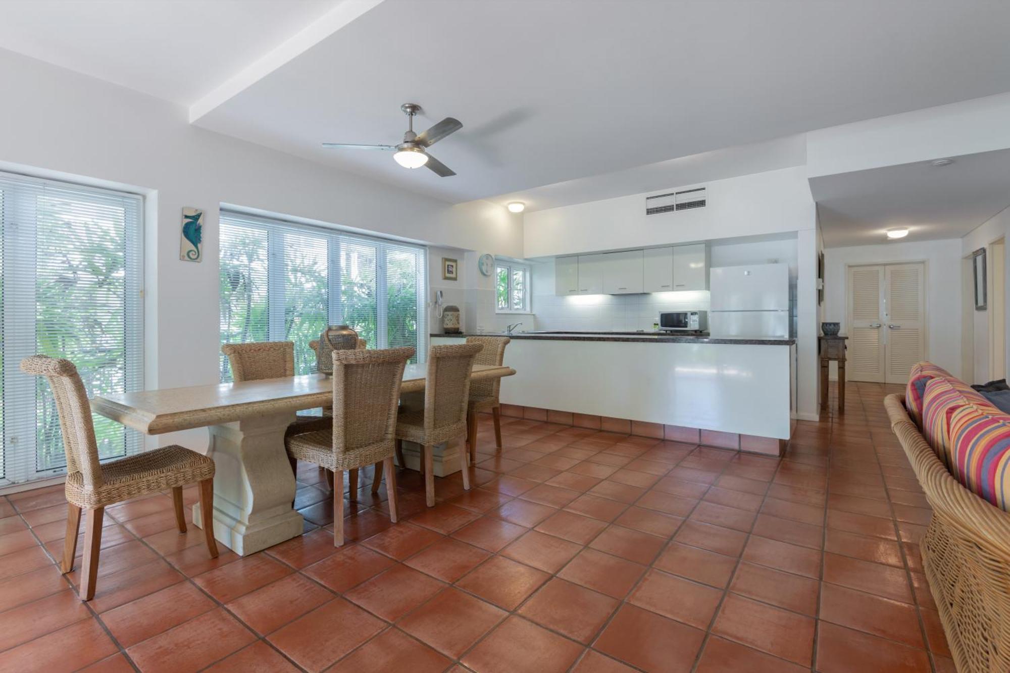 Balboa Apartments Port Douglas Exteriör bild