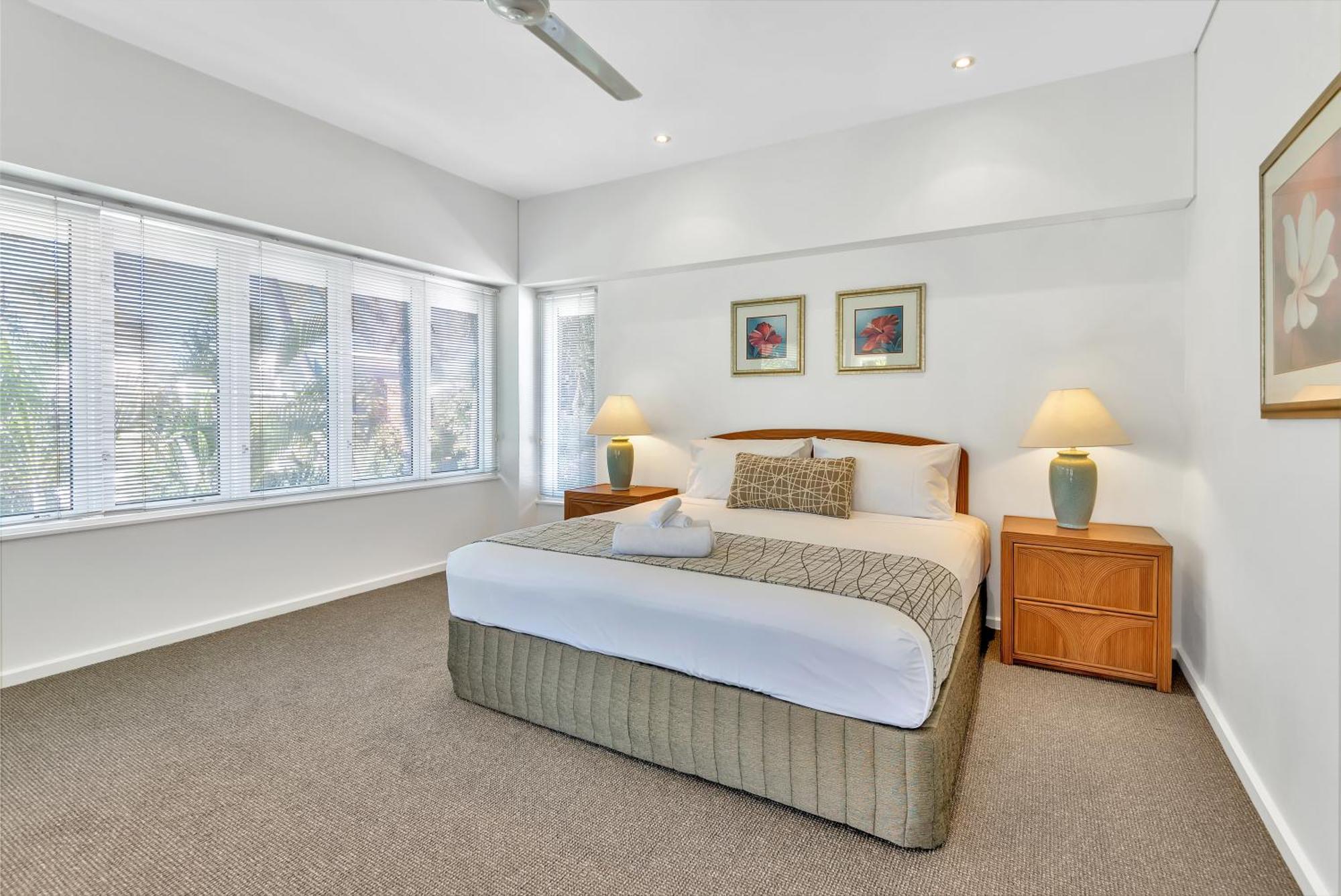 Balboa Apartments Port Douglas Exteriör bild